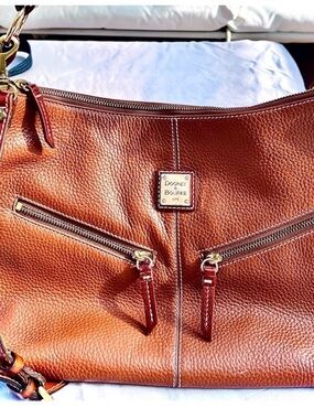 Dooney & Bourke ~ Pebble Leather "Mary" Shoulder bag NWOT BROWN PEEBLE LEATHER